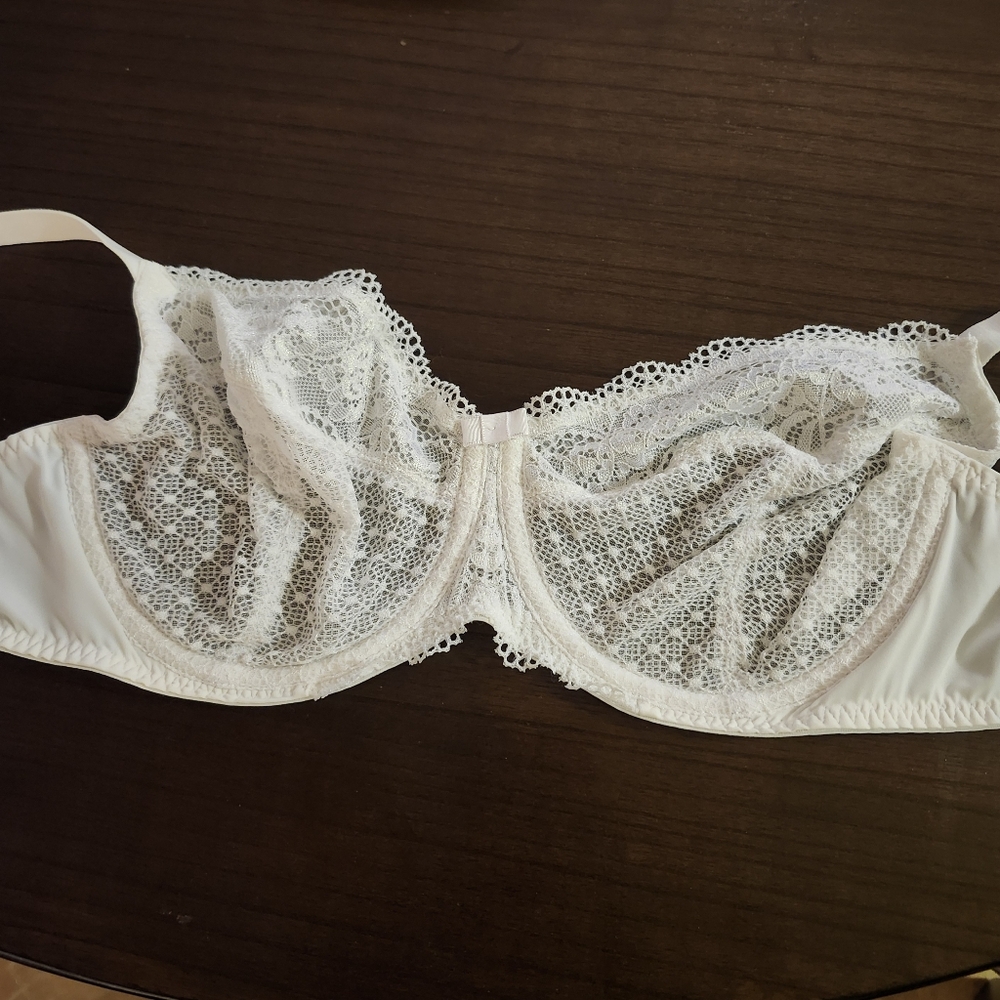 Lace bra